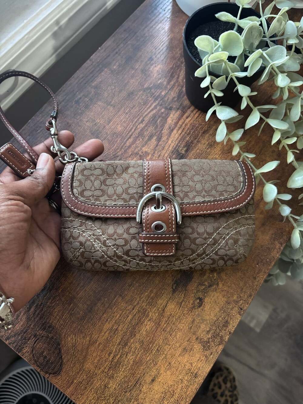 Vintage Y2K Coach Soho Signature Buckle Wristlet Brown Tan Mini C